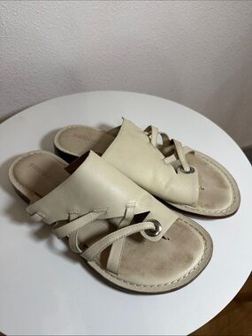 Anthropologie Bernardo Tenley Cream Leather Slide Sandals with Metal Eyelet